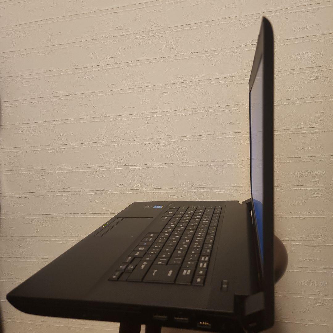 ⭐美品⭐　ノートパソコン　薄型　東芝　dynabook　持ち運びも可能！