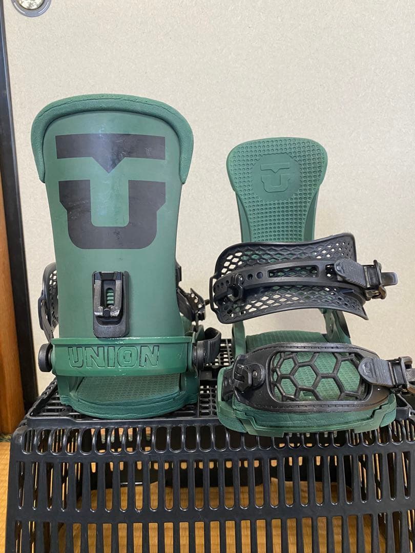 し*う様 UNION フォース　旧モデル スノーボードビンディング M サイズ