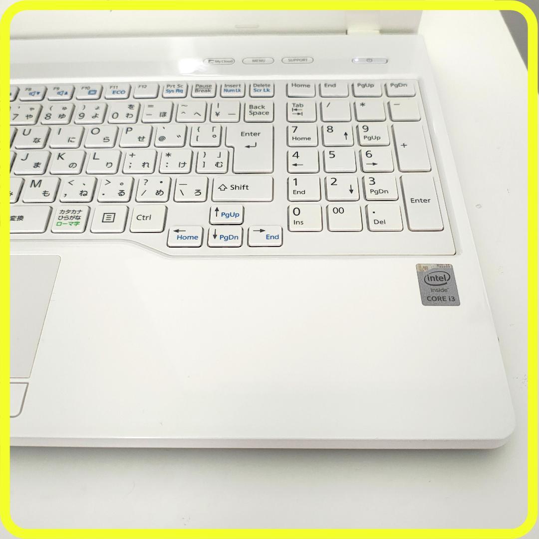 白　新品SSD256GB　カメラ⭐️windows11　ノートパソコン　807