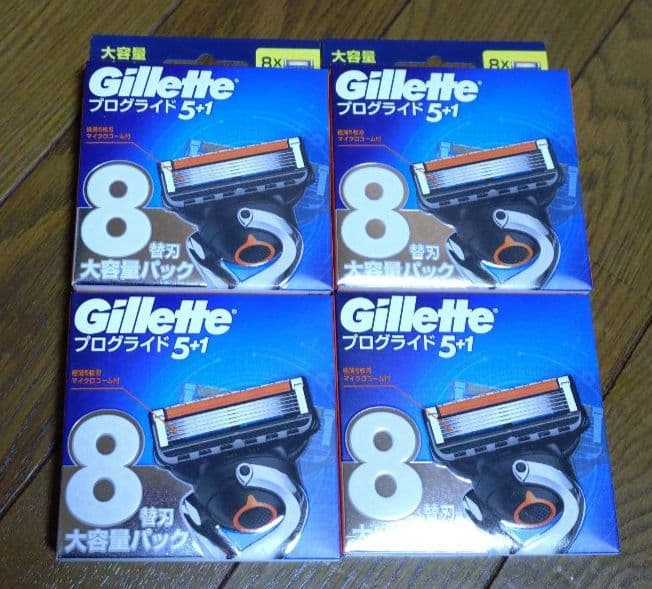 Gillette プログライド 替刃８個入 × ４