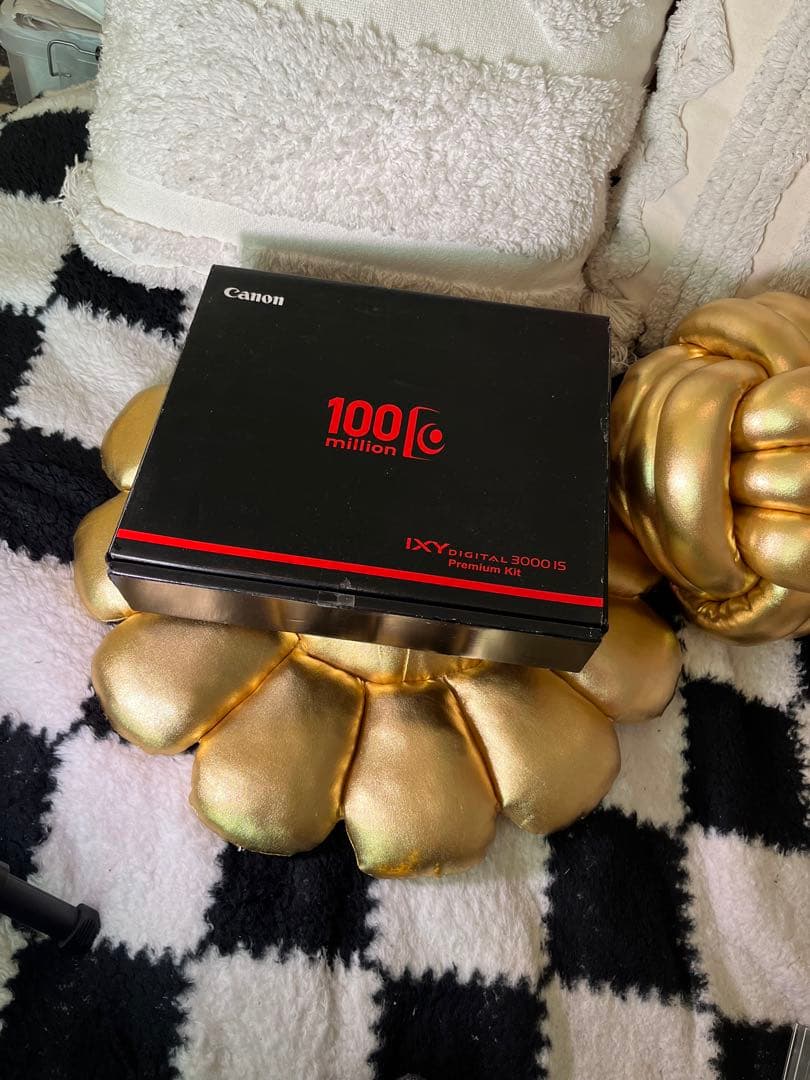 限定品 Canon IXY DIGITAL 3000 ISプレミアムキット 美品