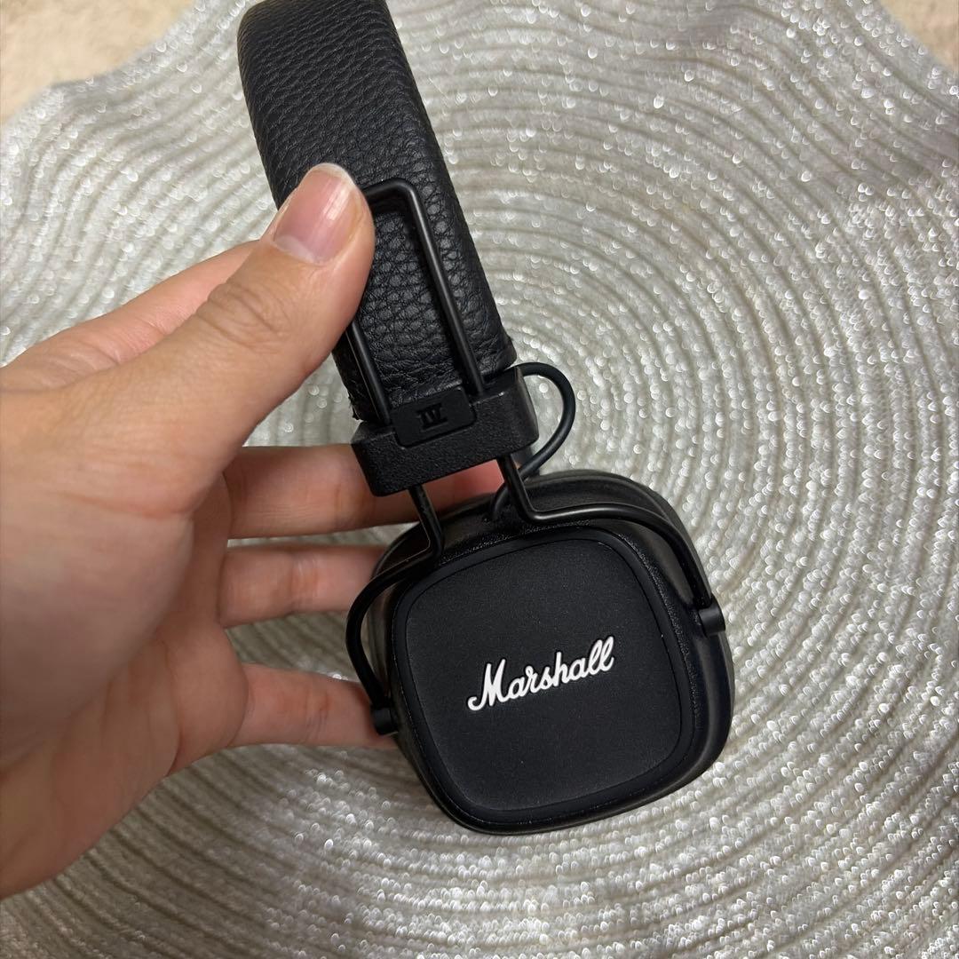 Marshall ワイヤレスヘッドホン IV ブラック