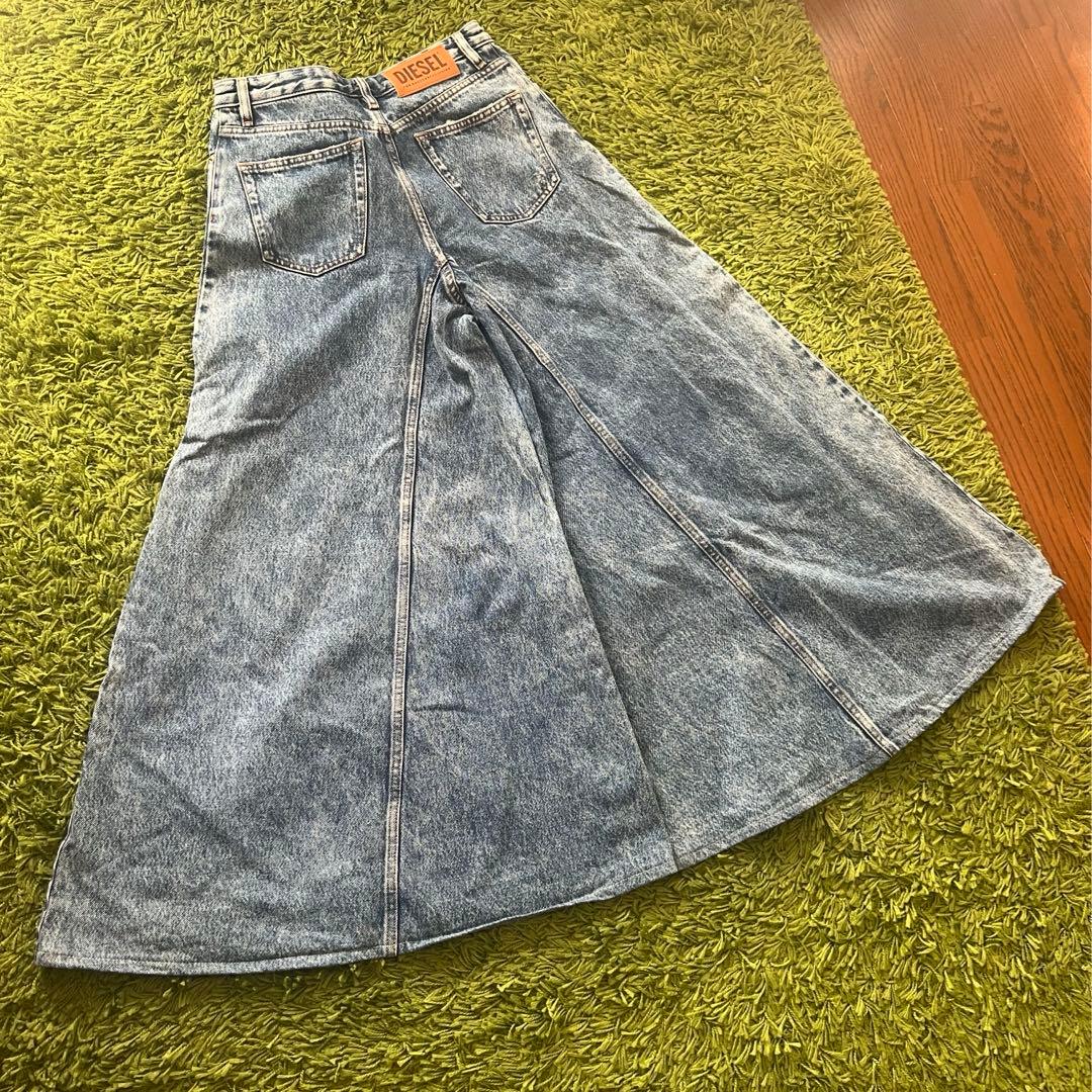 パンツ DIESEL D-SPRITZZ Wide Boot Cut Denim