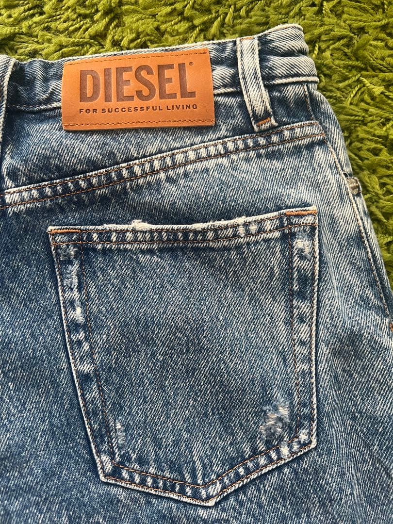 パンツ DIESEL D-SPRITZZ Wide Boot Cut Denim