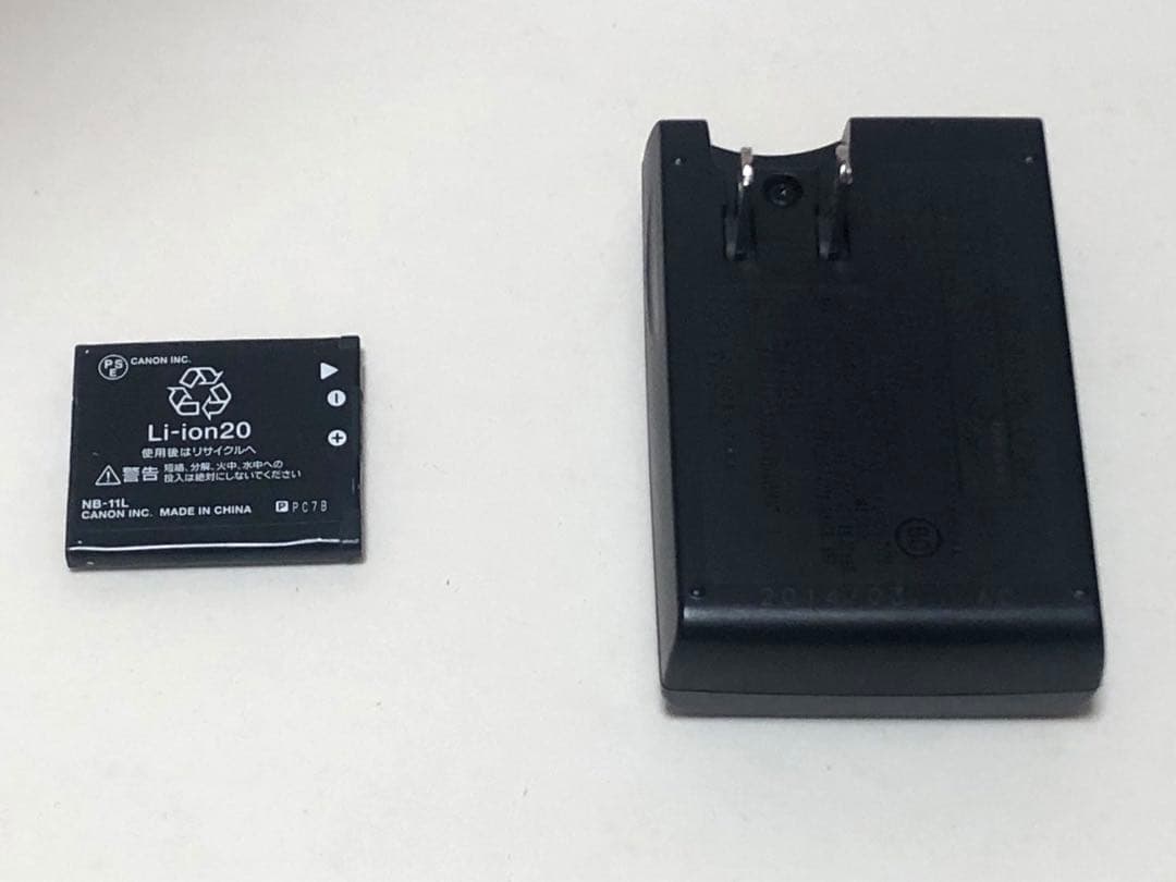 Canon IXY 120　コンパクトデジタルカメラ