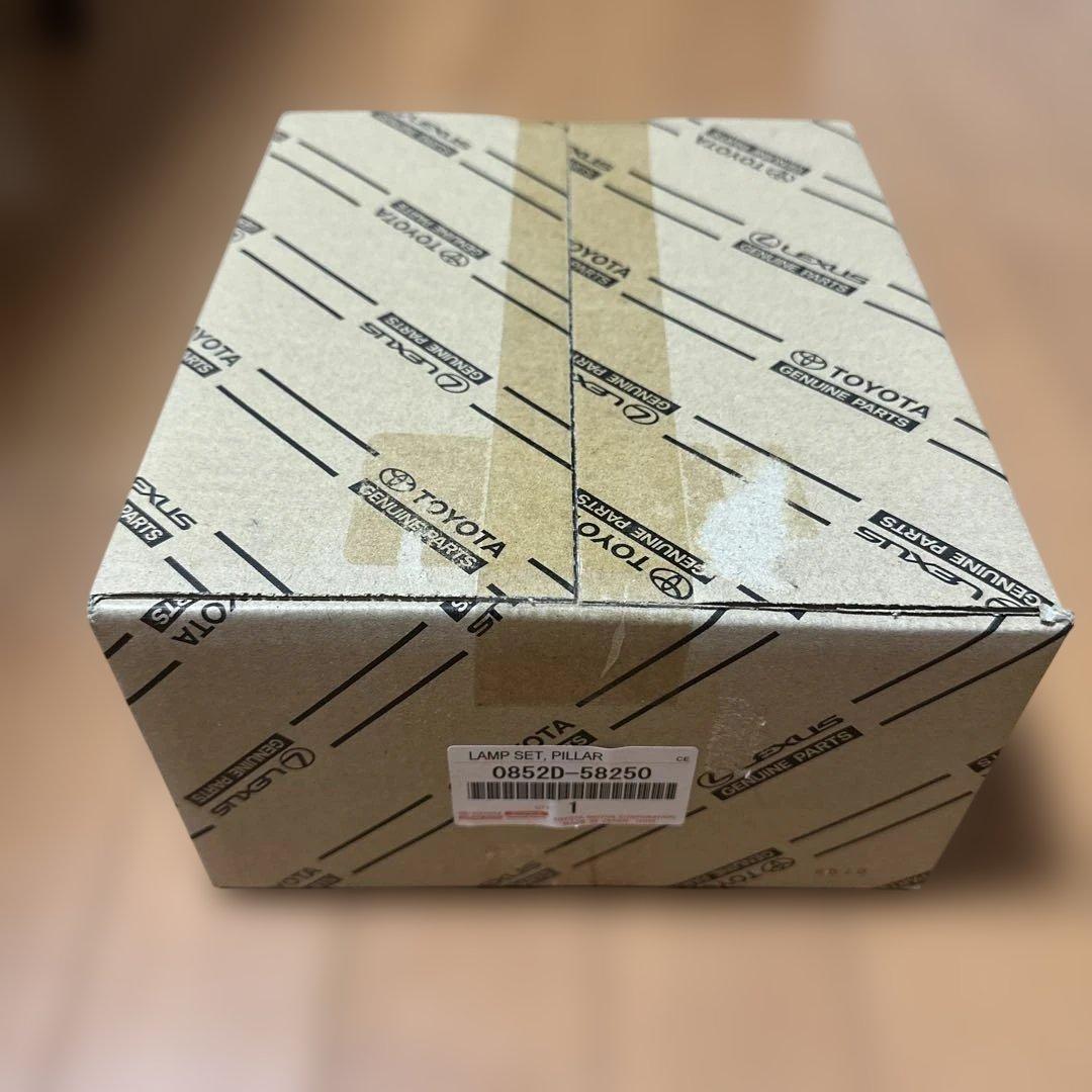 シグナス40型アルファード、ヴェルファイア用ピラーライトダイアモンドカット