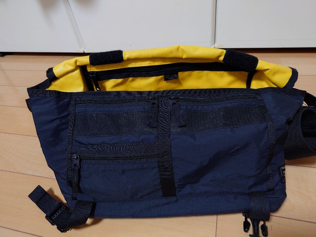 【激レア】STUSSY×PORTER BAG メッセンジャーバッグ　ネイビー