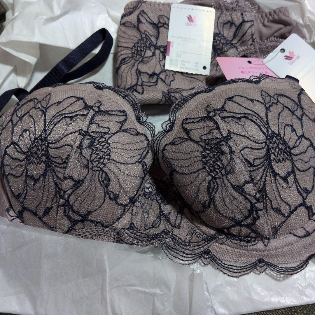 ワコール女神のヒミツブラ＆ショーツ