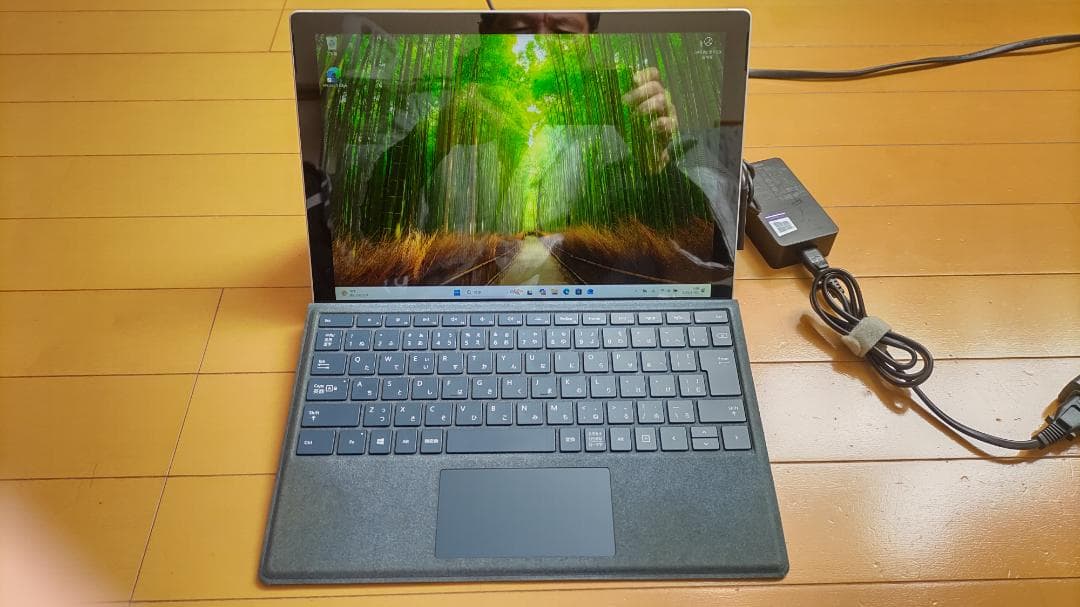 MicroSoft Surface Pro 7(ドッキングST付き)