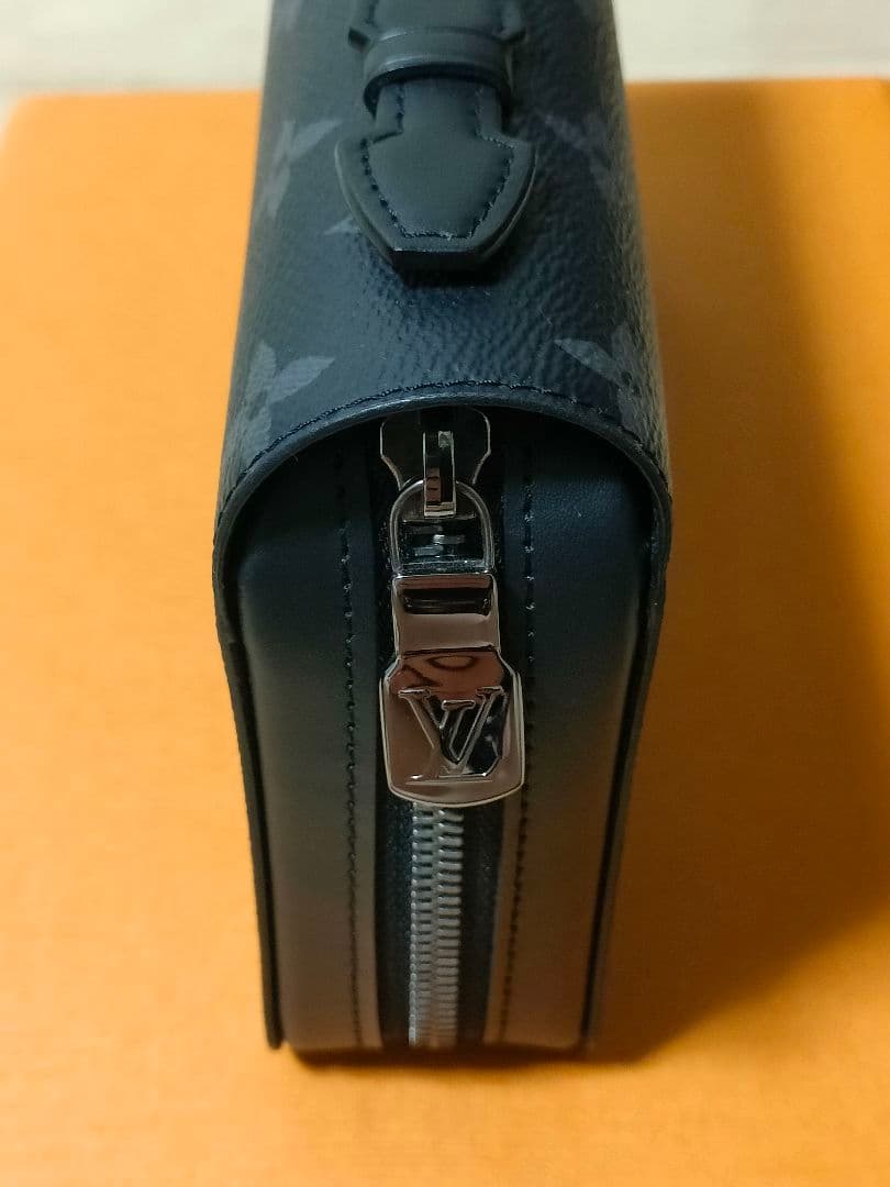 【未使用品】LOUIS VUITTON ラウンドファスナー長財布 エクリプスXL