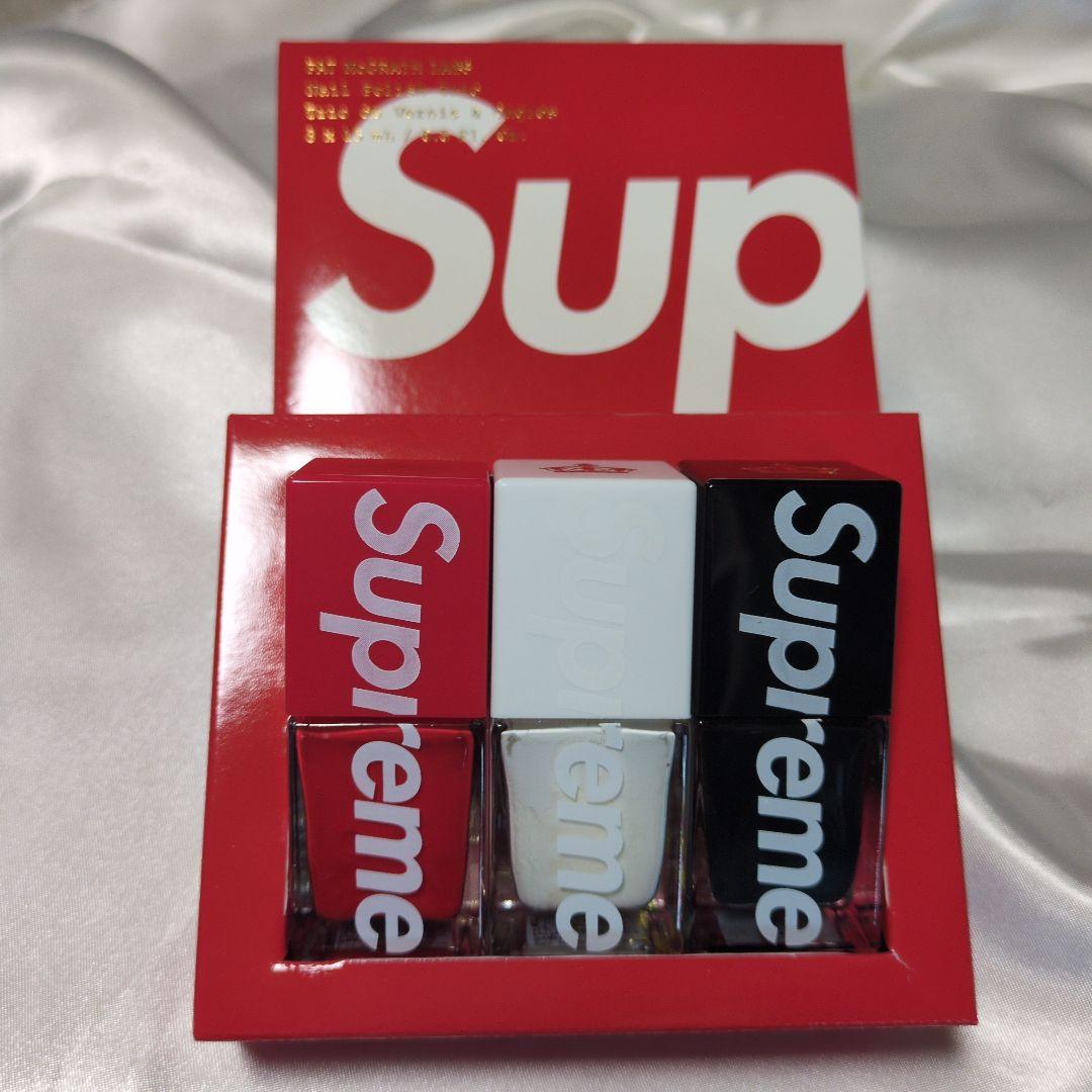 ♡Supreme ネイルポリッシュ 3本セット♡