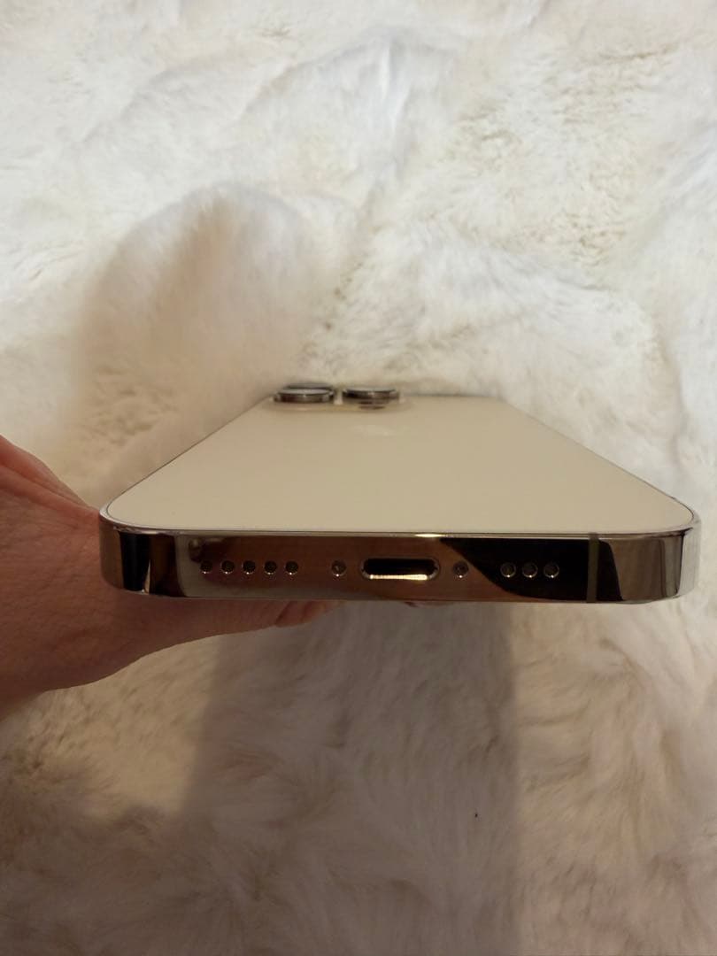 【24時間以内に発送いたします】iPhone 14 Pro ゴールド 本体