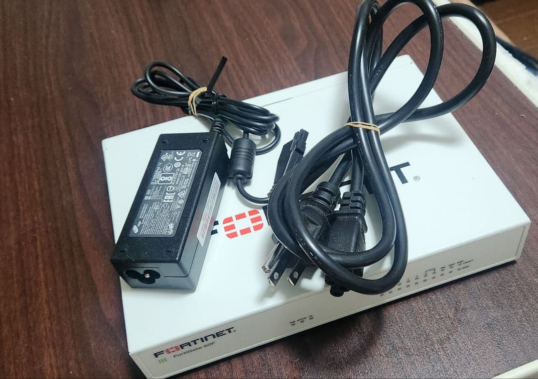 Fortinet FortiGate 60F ライセンスあり