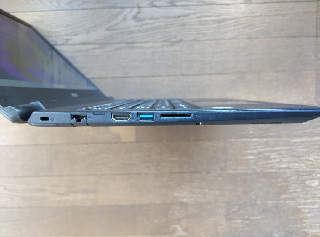 美品 Win11 office2019 メモリ8GB　M.2 256GB