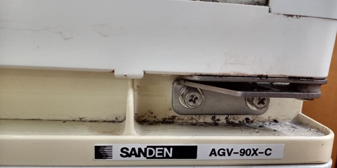 SANDEN 冷蔵ショーケース AGV-90X-C 131L ジャンク品