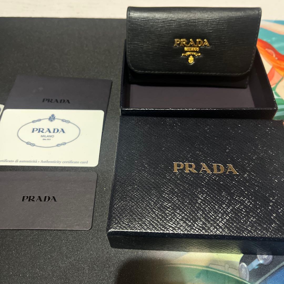PRADA 6連キーケース