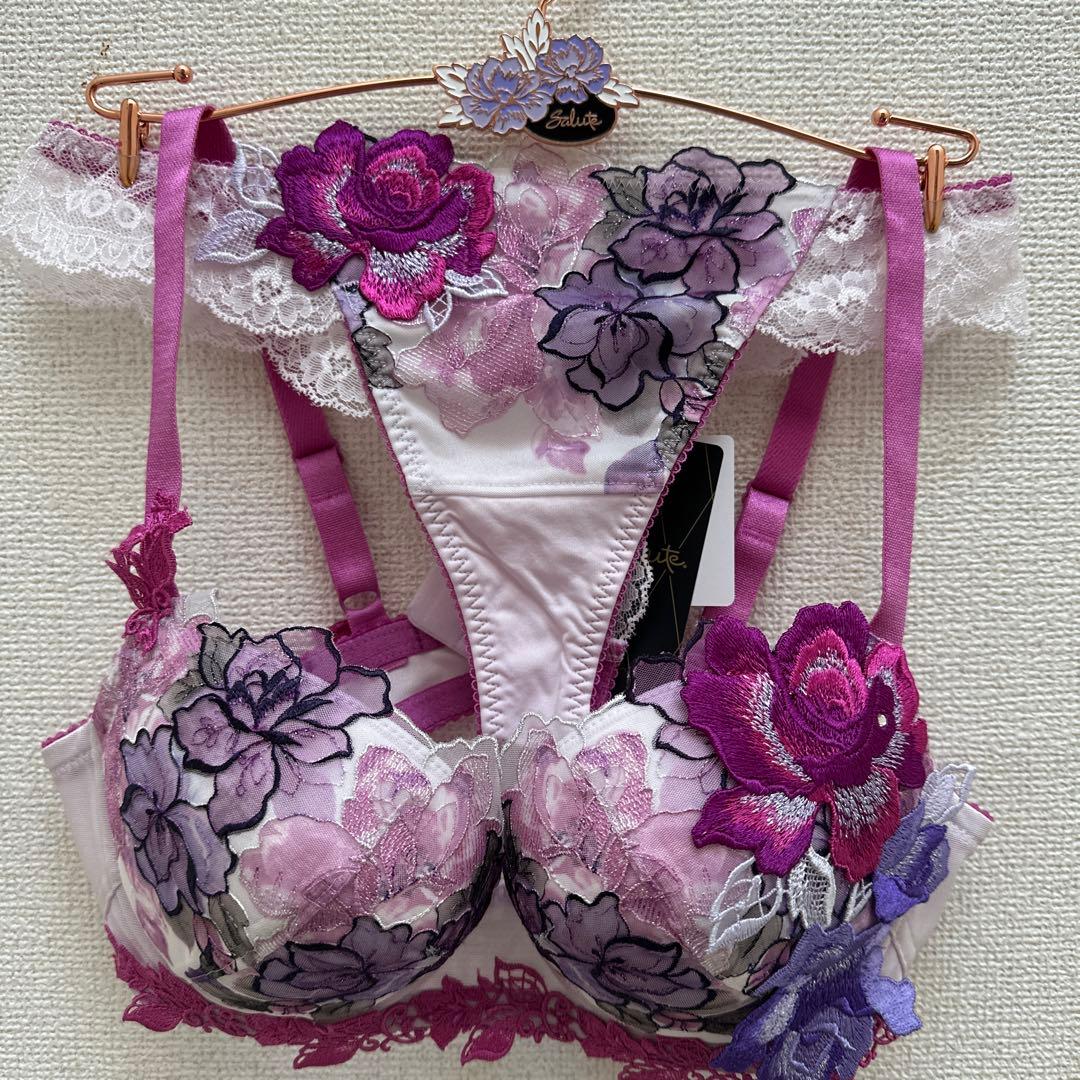 【新品】wacoal サルート 06GブラE70&ソングMセット　ベトナムの花嫁