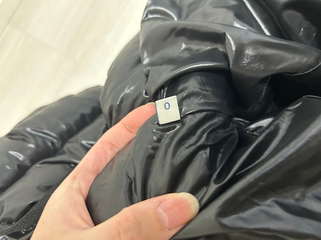 モンクレール MONCLER bady ダウン 黒