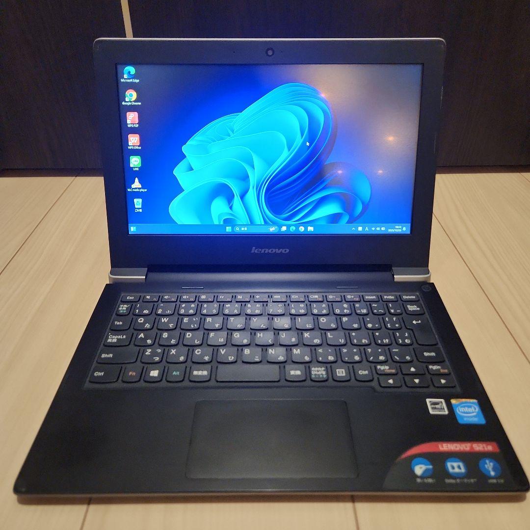 ノートパソコン　薄型　軽量　持ち運びにも最適！　Lenovo