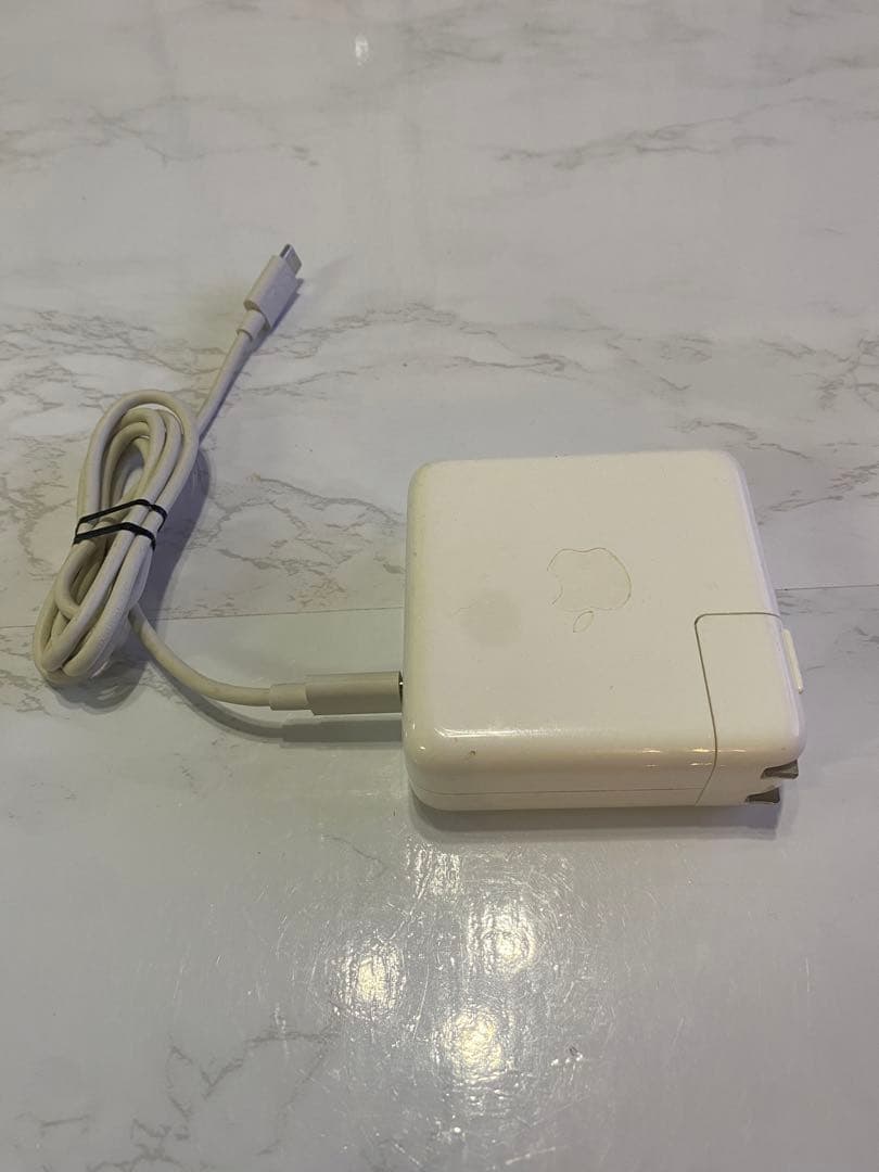 Apple MacBook Retina 12インチ（2017年モデル）