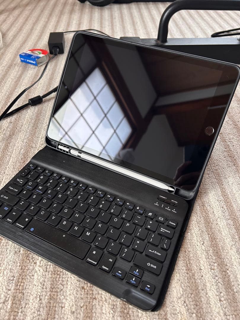 iPad第9世代64GB カバーキーボード、Apple Pencil第一世代付き