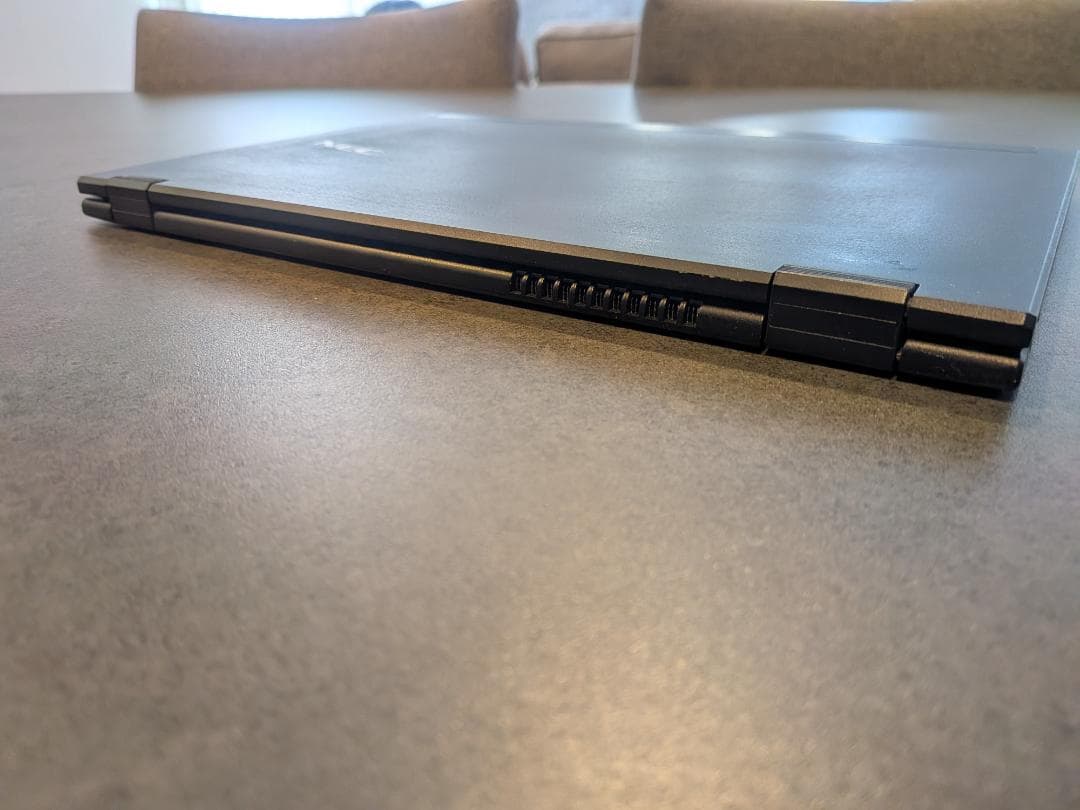 超軽量・高解像度ノートパソコン VersaPro UltraLite VK22T