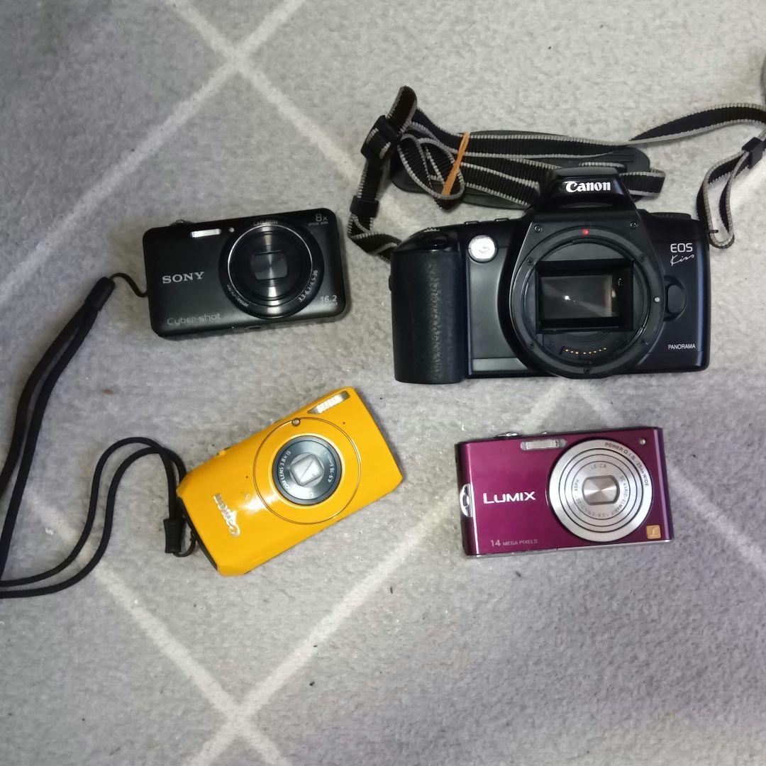 デジタルカメラとフィルムカメラのセット