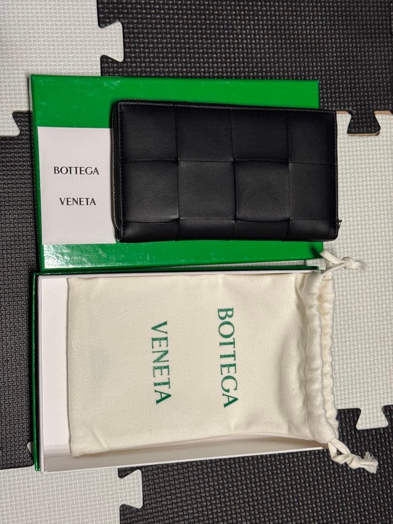 RYOさん予約済みです。 BOTTEGA VENETA ブラックレザー長財布