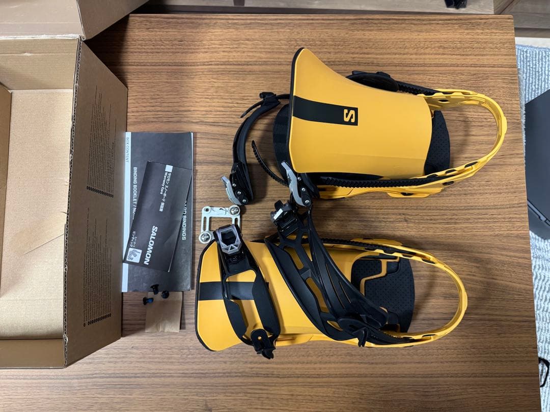 【1回のみ 使用】 SALOMON DISTRICT Mサイズ YELLOW