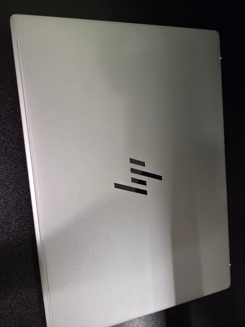 1年間保証書付　ほぼ新品HP Pavilion Aero 13-bg