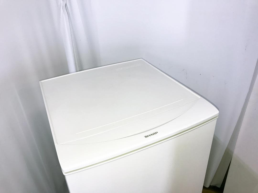 送料無料！SHARP 137L 冷蔵庫【SJ-D14A-W】
