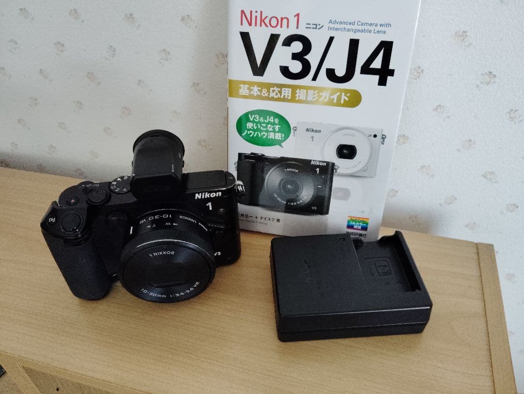 Nikon 1 V3 ニコワン プレミアムキット 美品 ニコン ミラーレス