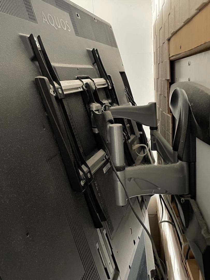 （おまけ付）大型テレビ用　壁掛金具上下左右アーム式