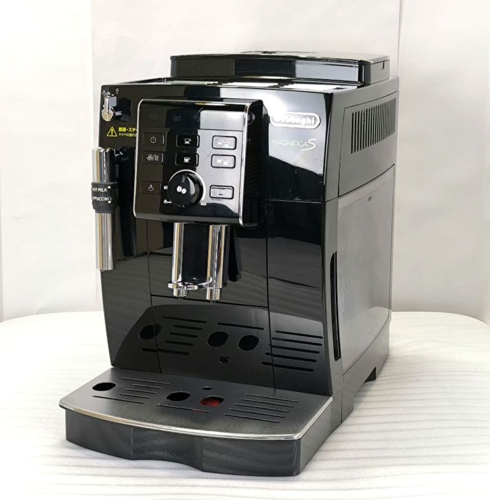 デロンギマグニフィカS コンパクト全自動コーヒーマシン ECAM23120B 2