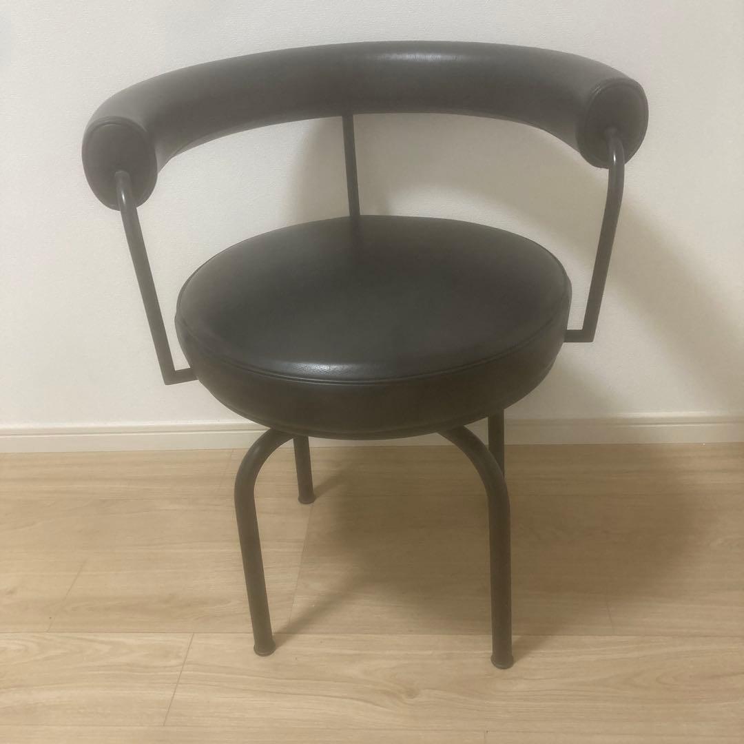 新年特別価格！正規品！カッシーナ　LC7 レザー　ブラックフレーム