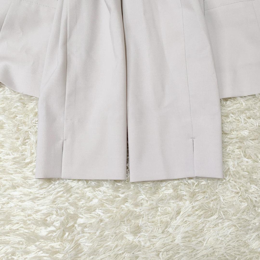 【美品】ナチュラルビューティーベーシック ノーカラー パンツスーツ ベージュ