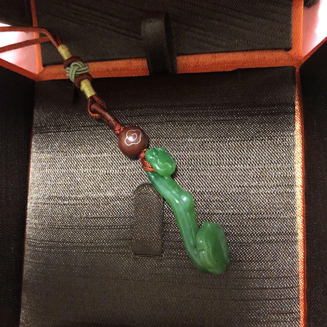 ストラップ宝石