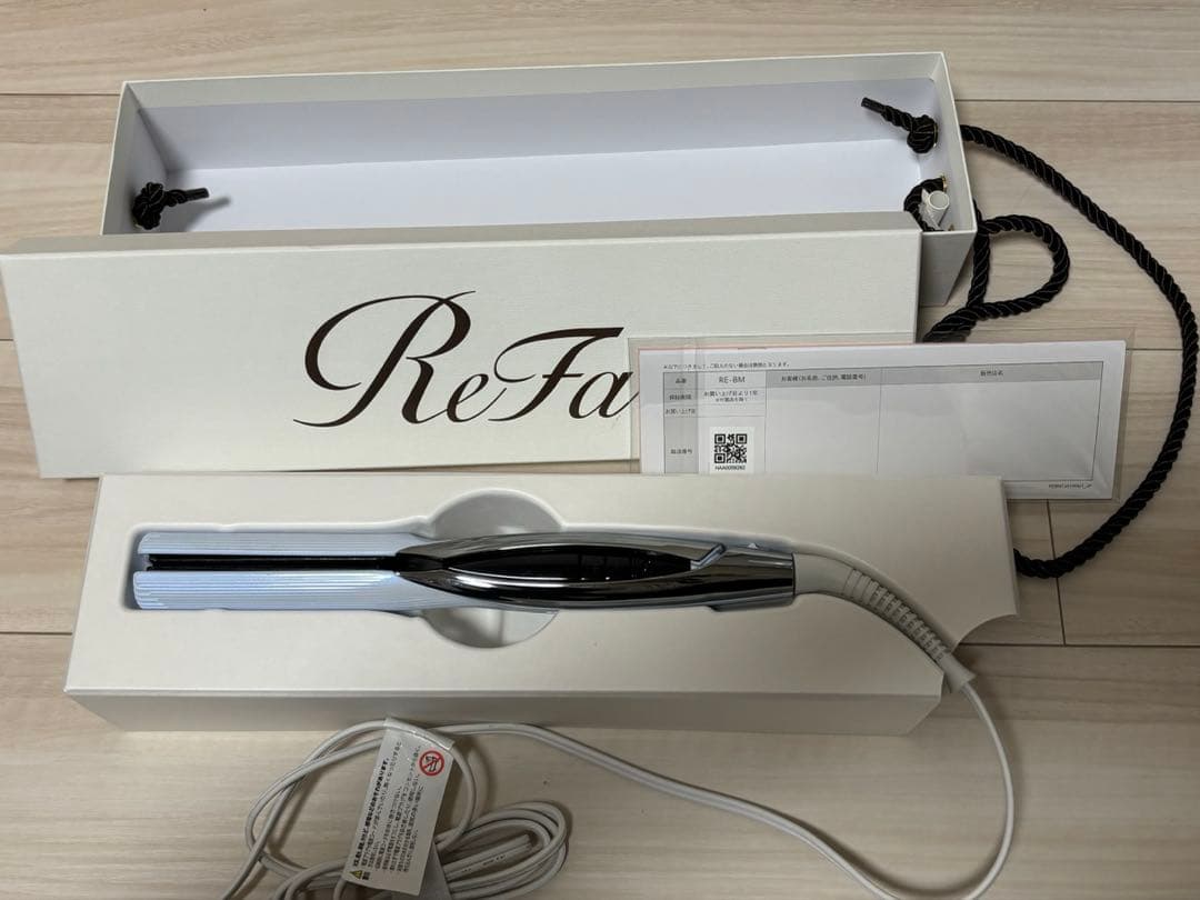 ⭐︎ReFa BEAUTECH STRAIGHT IRON⭐︎