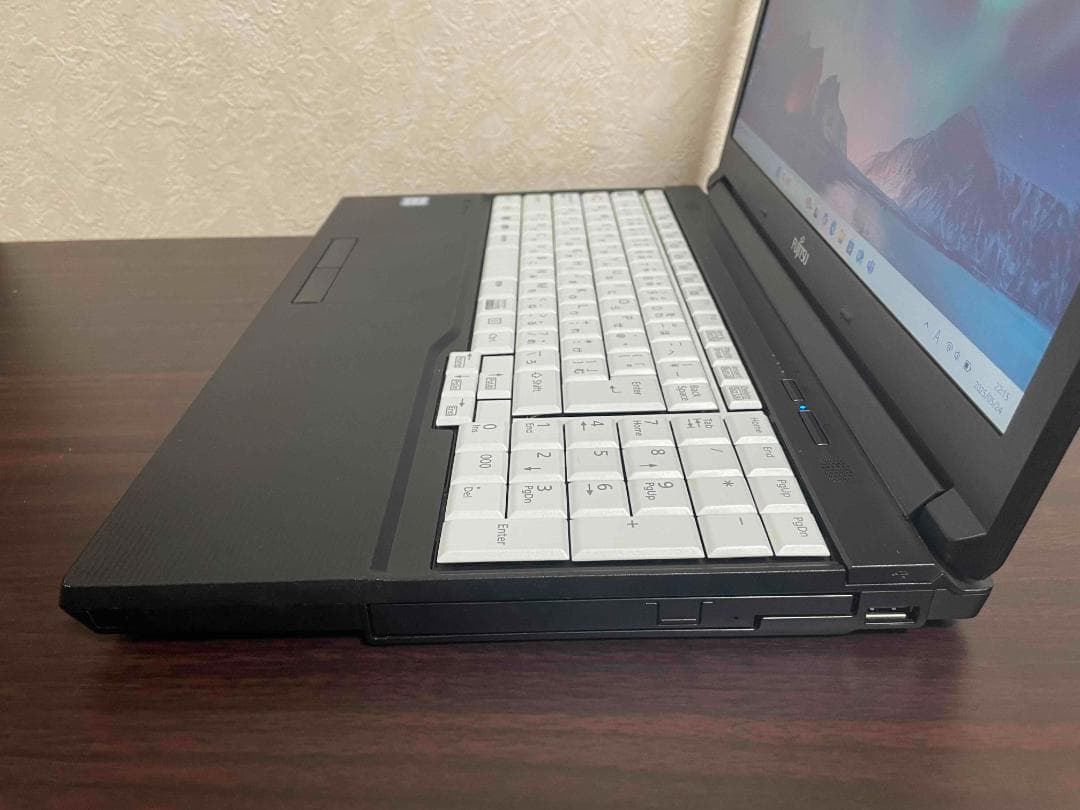 Win11 LIFEBOOK 第6世代i5 メモリ8GB SSD120GB