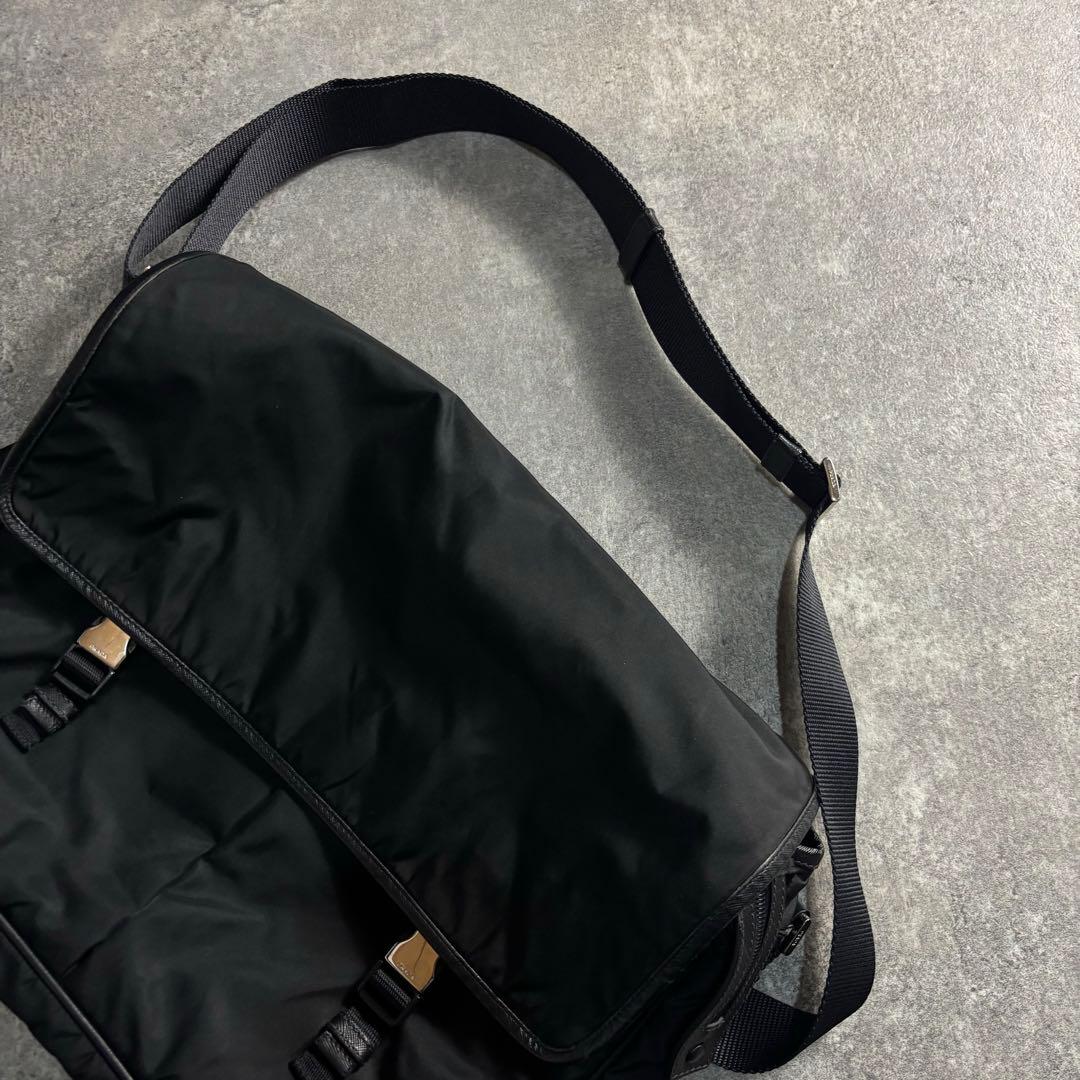 PRADA SHOULDER BAG LEATHER × NYLON