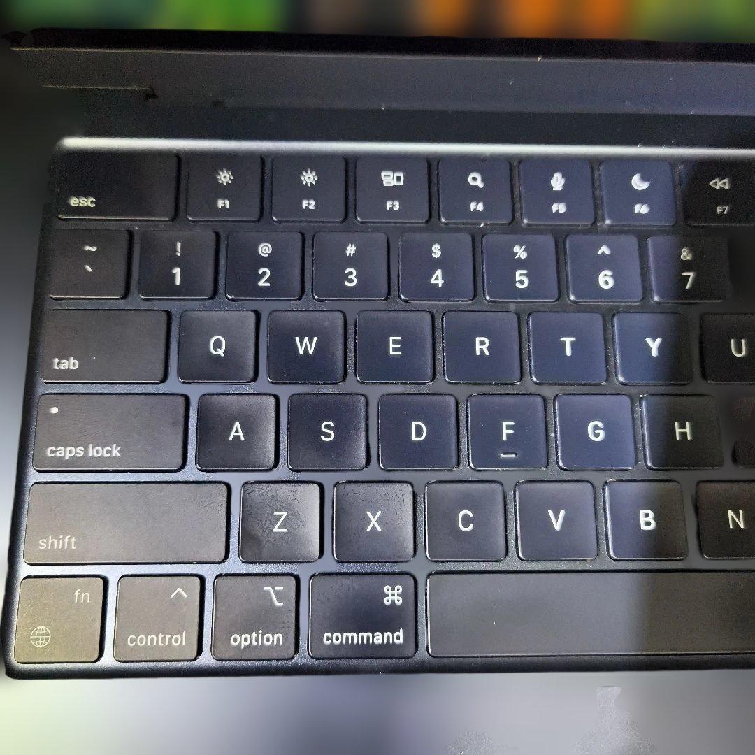 MacBook Air 13インチ M3 メモリ 8g 256gb us おまけ