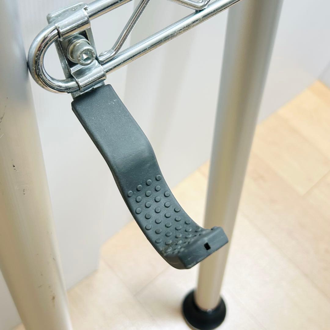 ミノウラ 突っ張り型バイクタワー 20D 自転車立て MINOURA シルバー