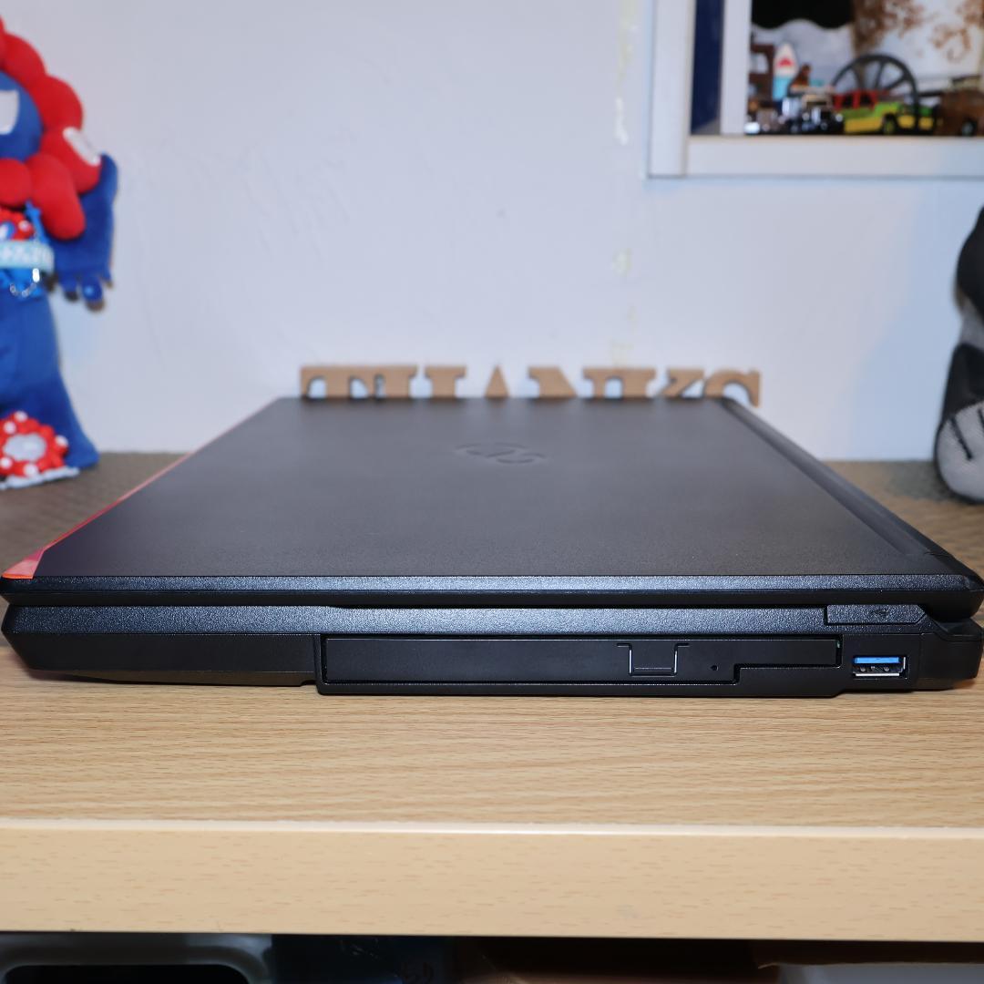 特価！Win11公式対応8世代i3/メモリ8/SSD512G/DVDマルチ/無線