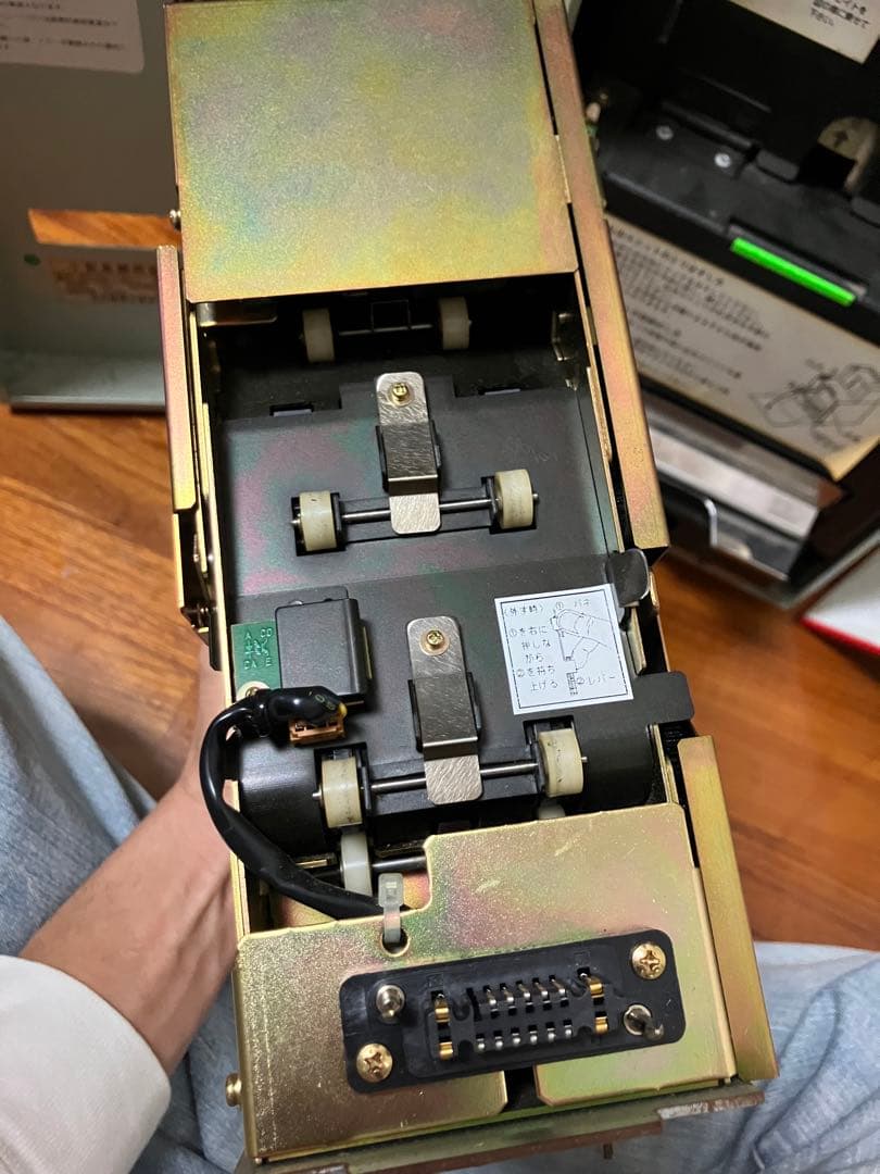 メイセイ高額紙幣両替機　SH-242