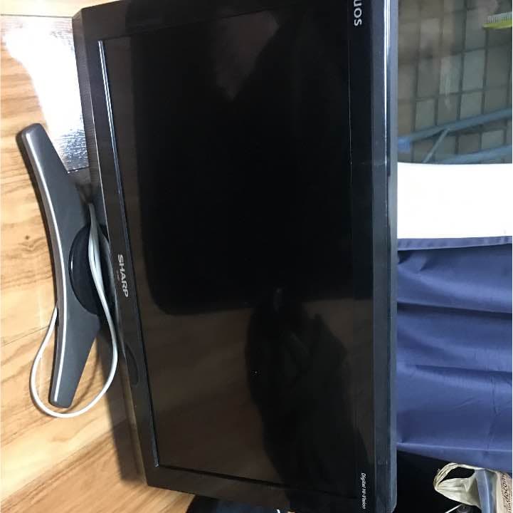 テレビ AQUOS 20インチ