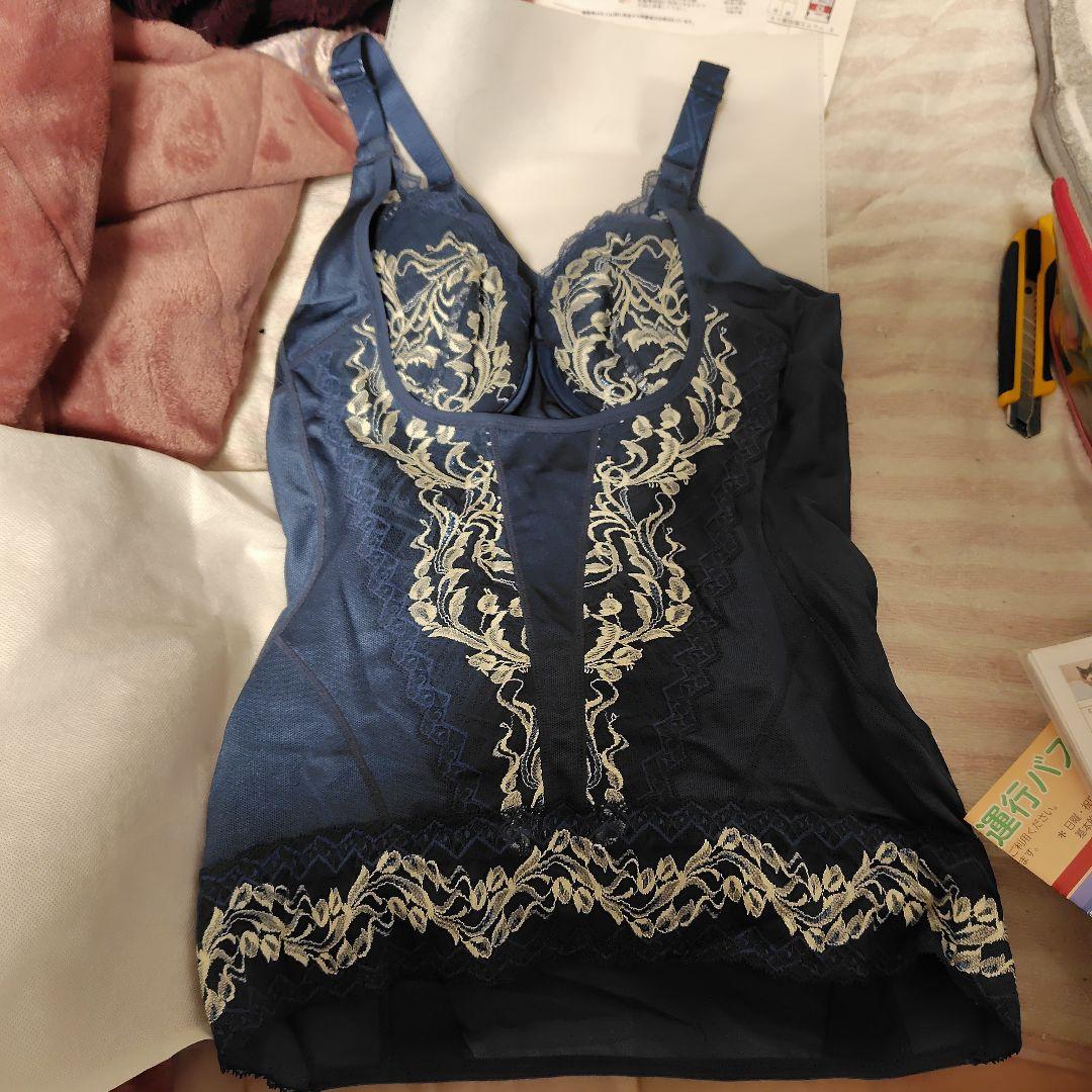 マルコリベルディーニボディシェイパー　B85 ネイビー