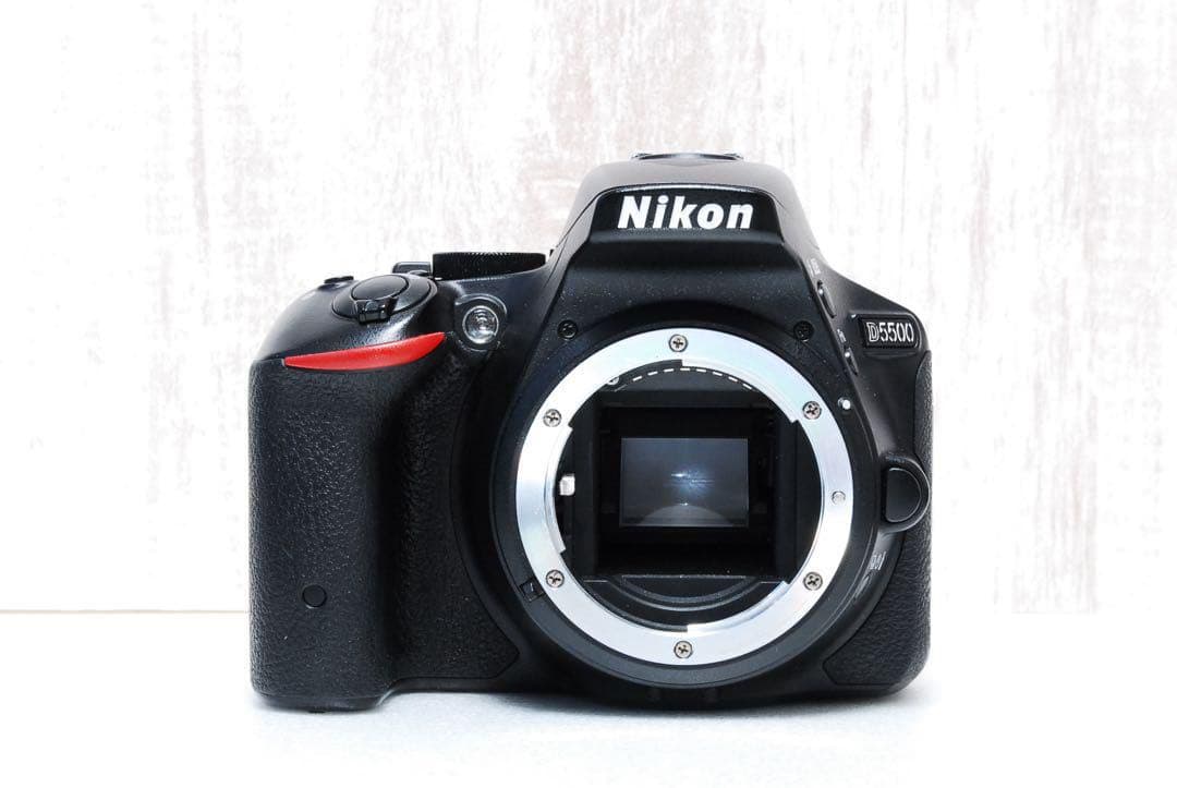 すぐ使えるフルセット✨レンズフィルター付✨Wi-Fi搭載機　NikonD5500