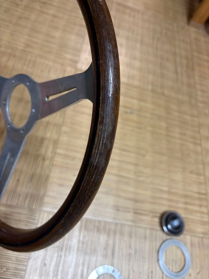 つー本物ナルディー　クラシックウッドステアリング36.5パイ旧車ビンテー