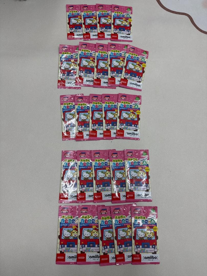 どうぶつの森 サンリオ amiiboカード 24パックセット ランダム 中身不明