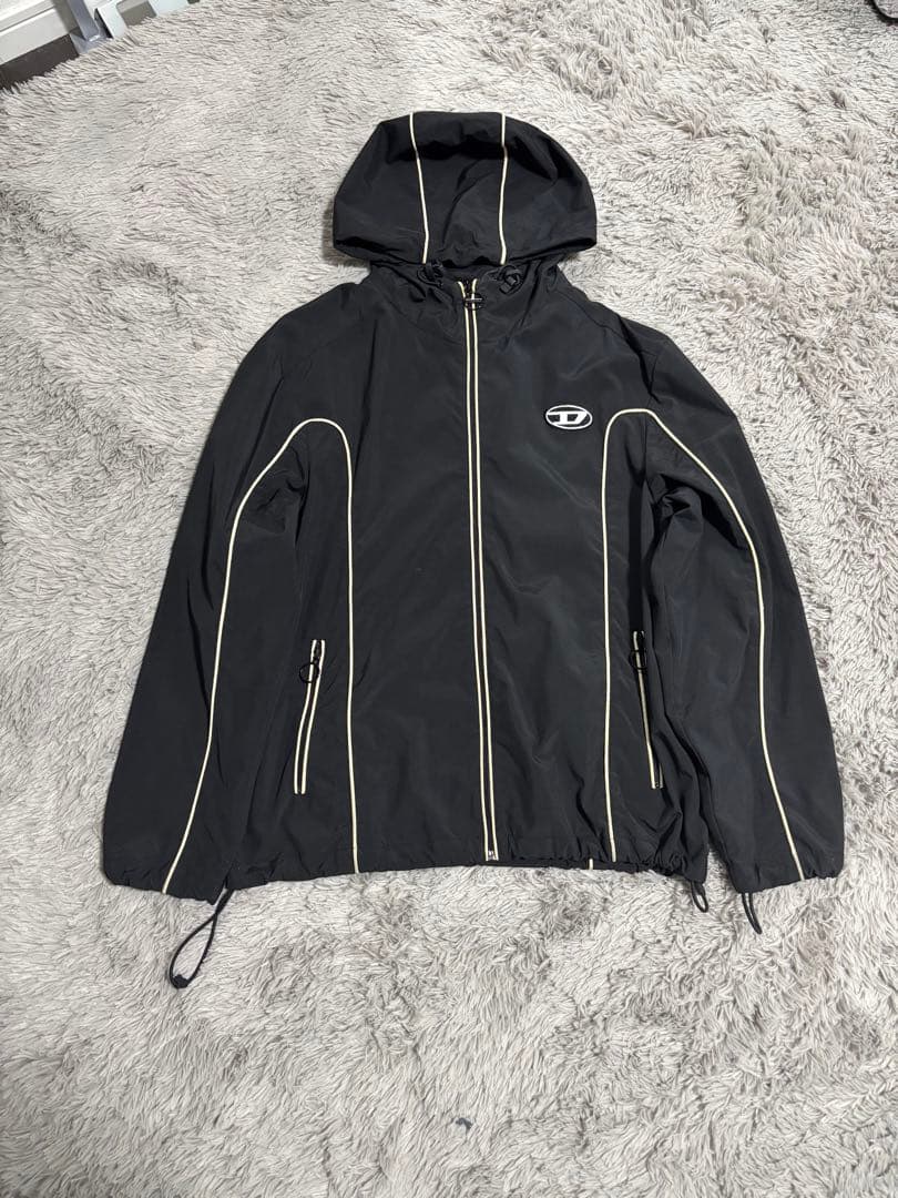 DIESEL J-HIVES ナイロンジャケット　ロゴウインドブレーカー